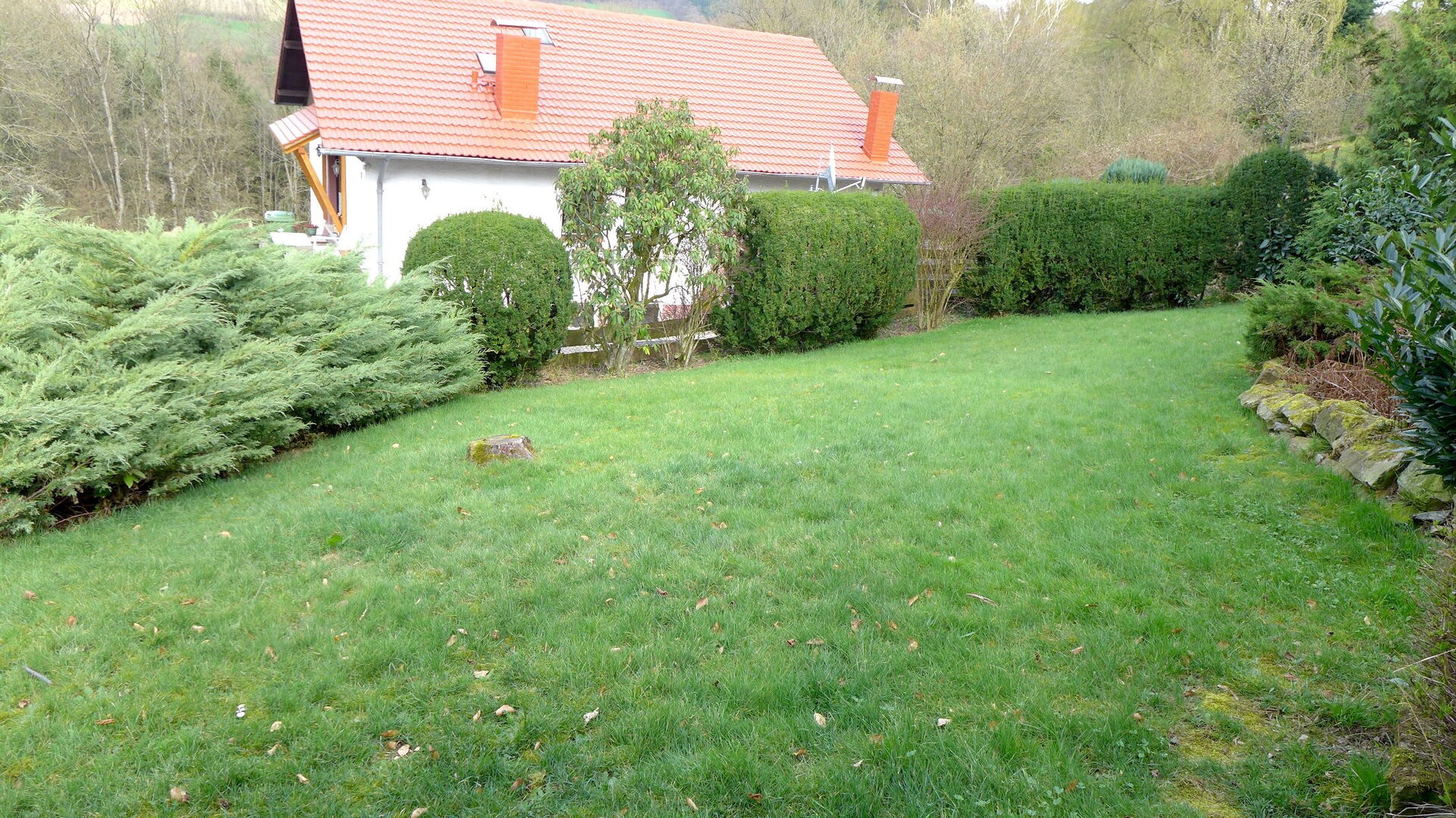 1 Familienhaus mit Einliegerwohnung in Aussichtslage Weinheim - Ortsteil in Weinheim