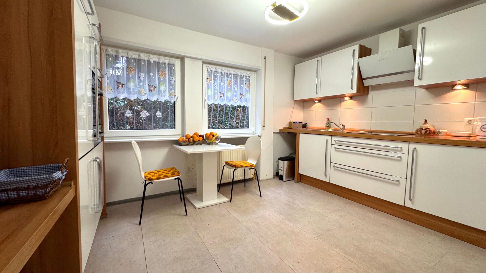 1 Familienhaus mit Einliegerwohnung in Aussichtslage Weinheim - Ortsteil in Weinheim