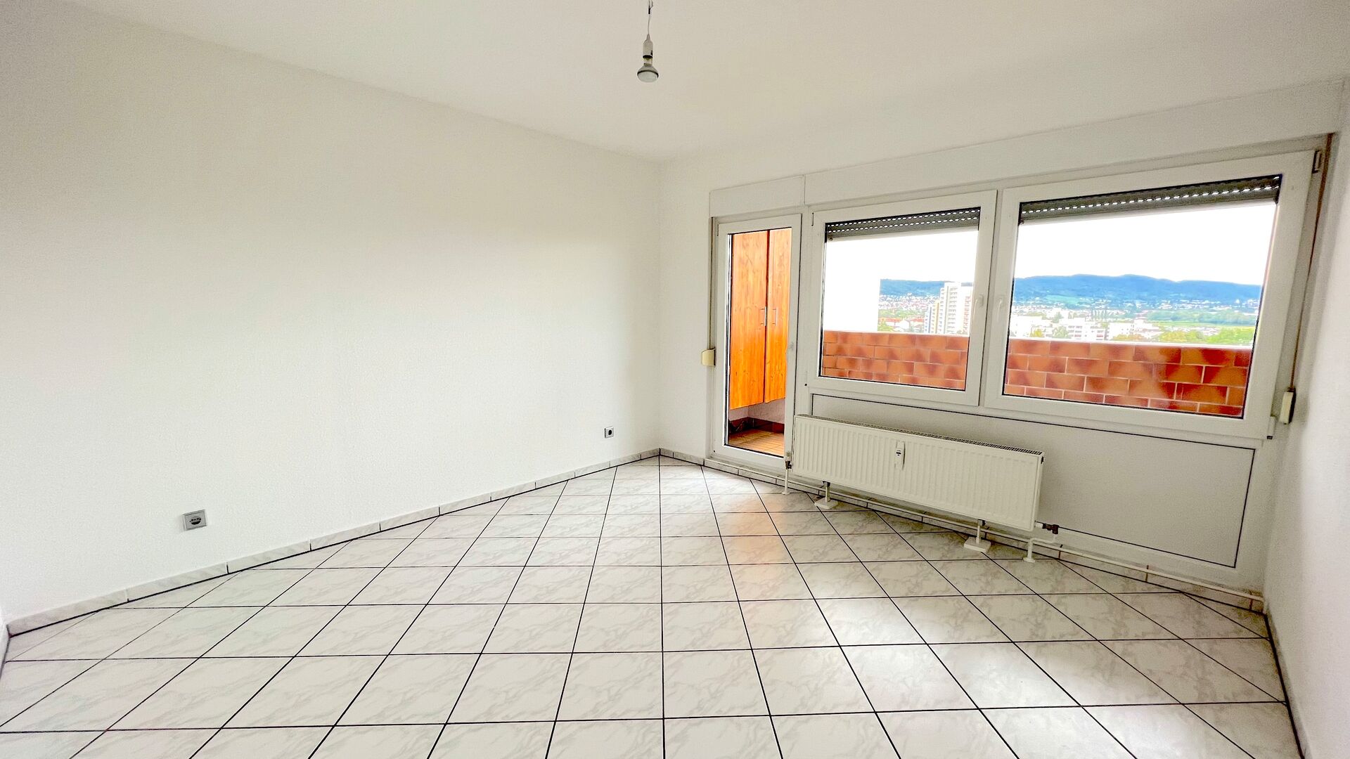 Sie interessieren sich für eine großzügige und helle 3 ZKB-Wohnung in Weinheim - Weststadt? in Weinheim