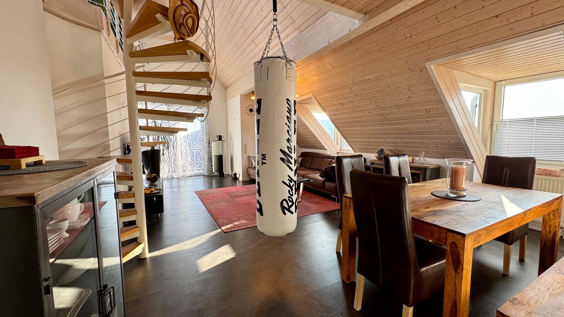 Außergewöhnliche Dachgeschosswohnung mit Galerie, Balkon, Wald-Michelbach OT Siedelsbrunn in Wald-Michelbach