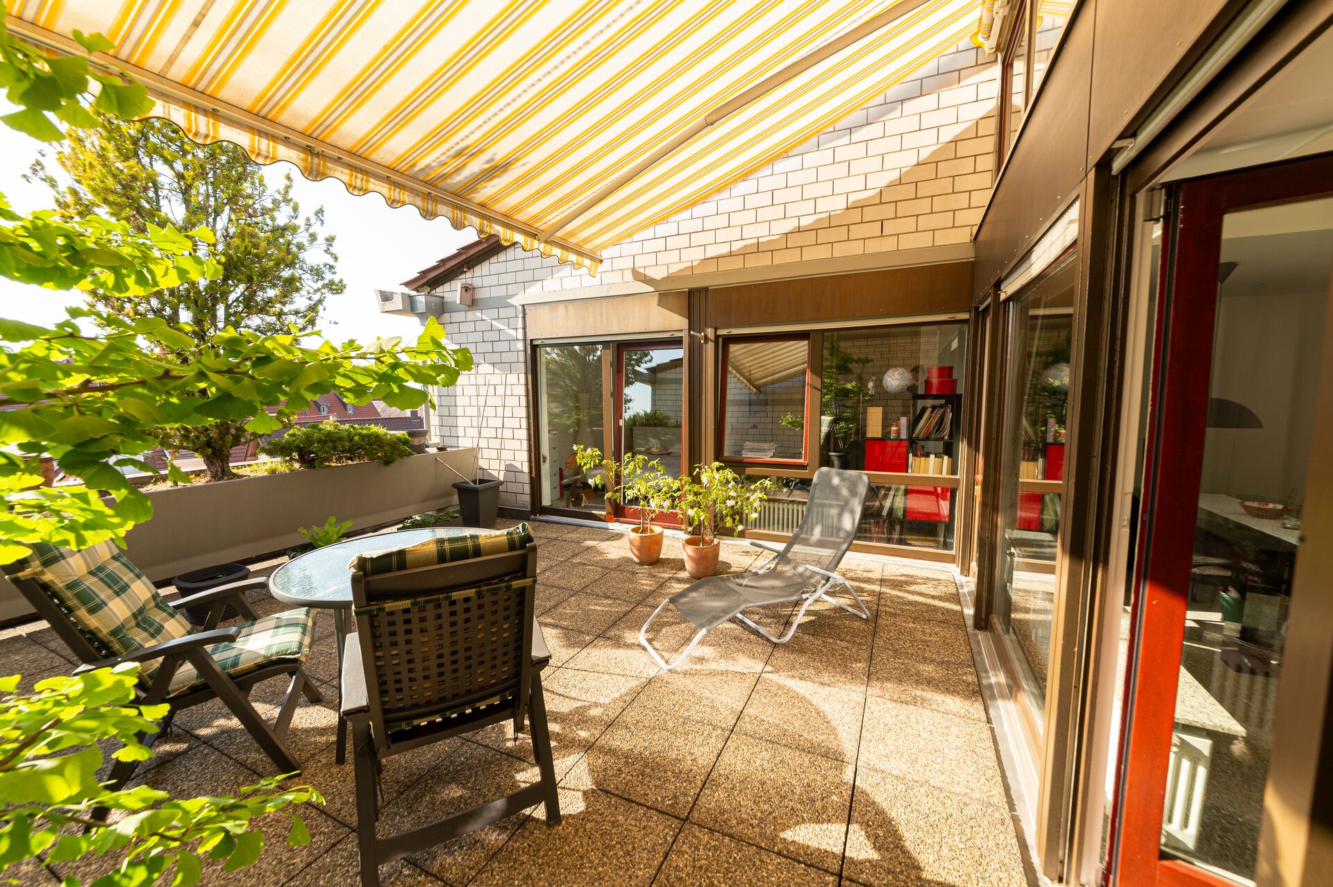 Helle, großzügige und modern gestaltete 3 ZKB - Dachterrassen - Wohnung, Weinheim - Stadt in Weinheim