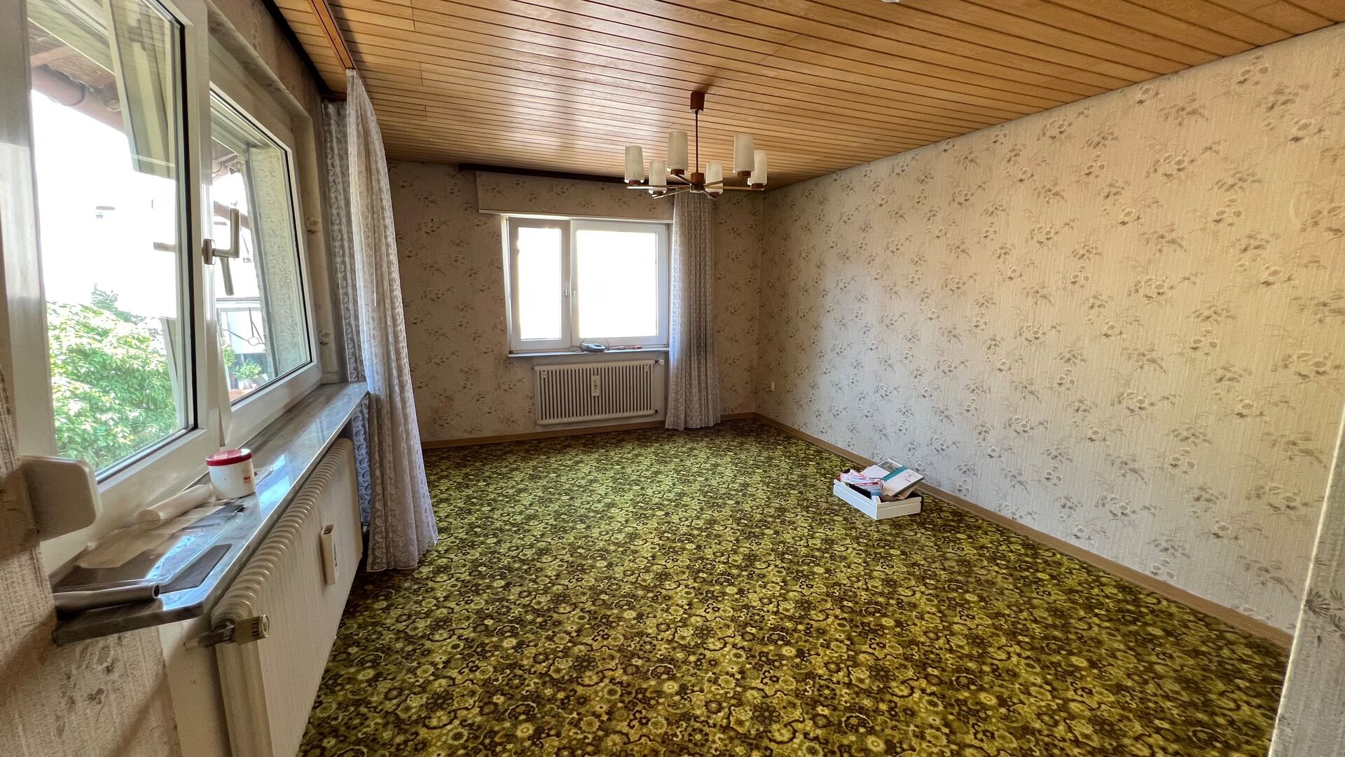 Sanierungsbedürftige 5 Zimmer Haushälfte, Weinheim-Stadt in Weinheim