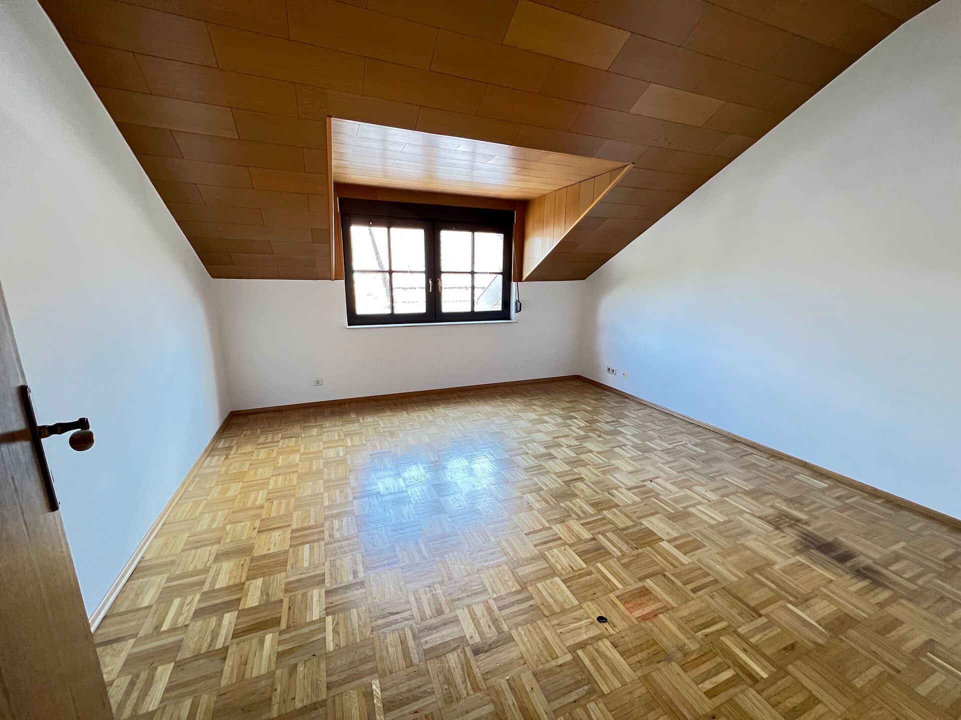 3 ZKB - Dachgeschoss - Wohnung in Birkenau Mitte zum Wohlfühlen -VERMIETET- in Birkenau