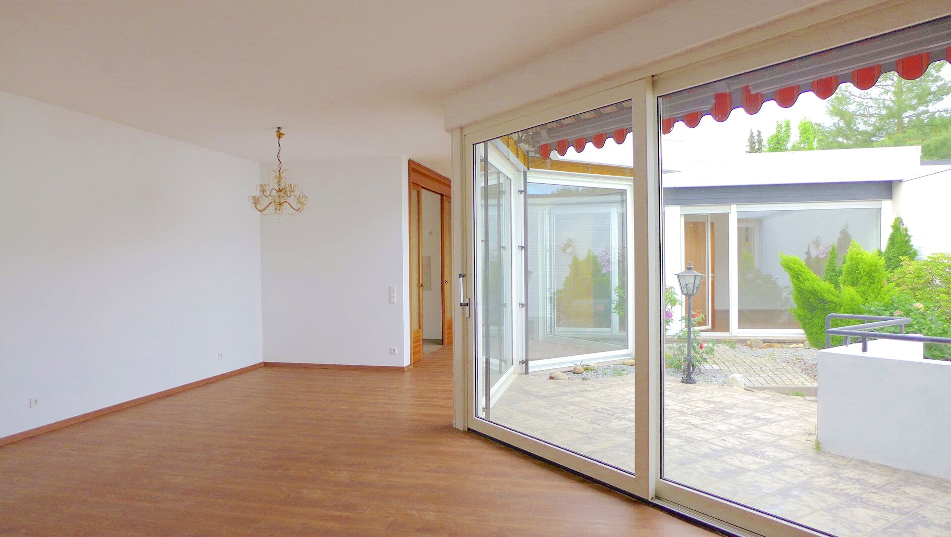 Schöner - heller Bungalow in Weinheim-Weststadt - VERMIETET - in Weinheim