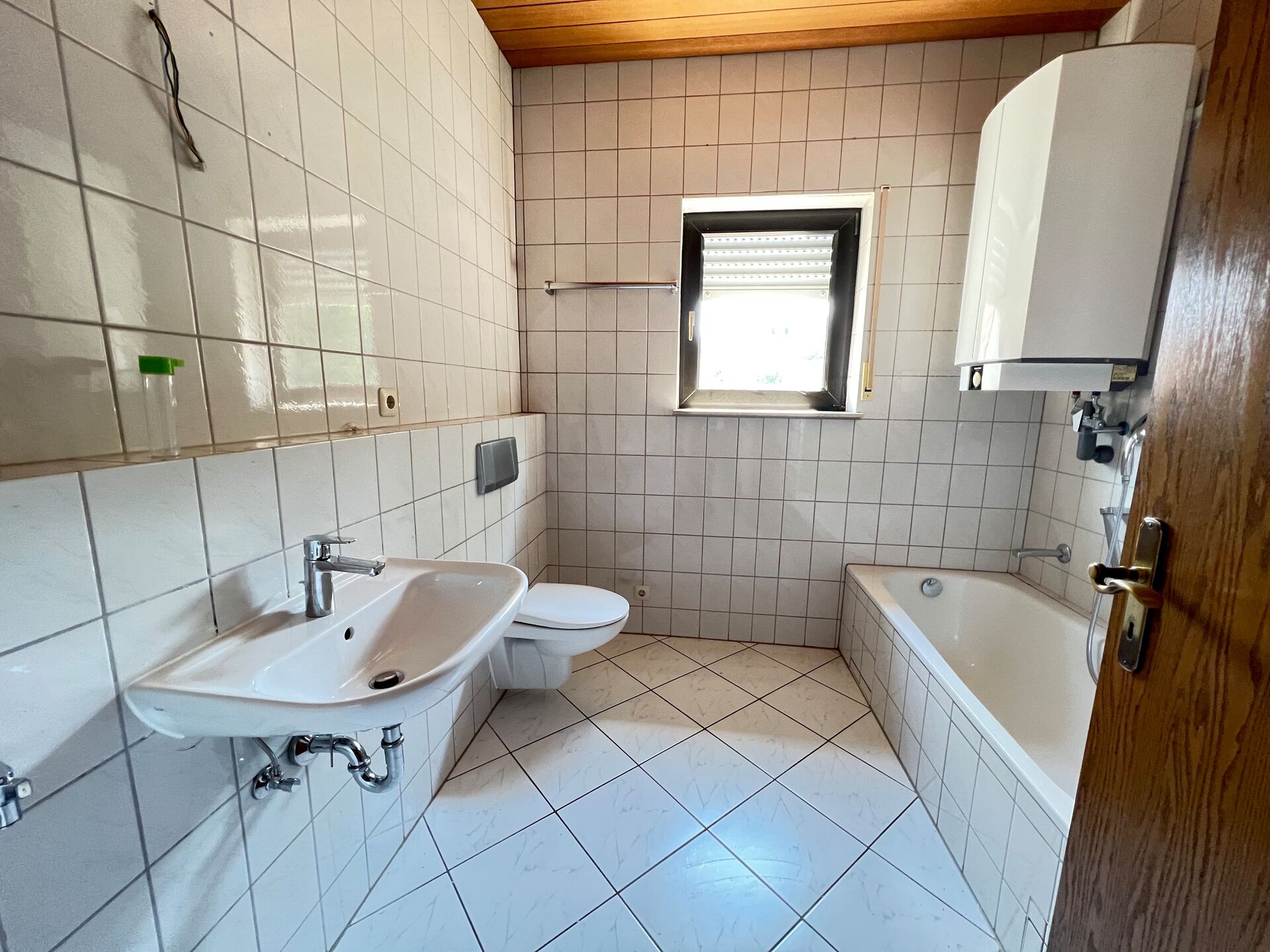 3 ZKB - Dachgeschoss - Wohnung in Birkenau Mitte zum Wohlfühlen -VERMIETET- in Birkenau