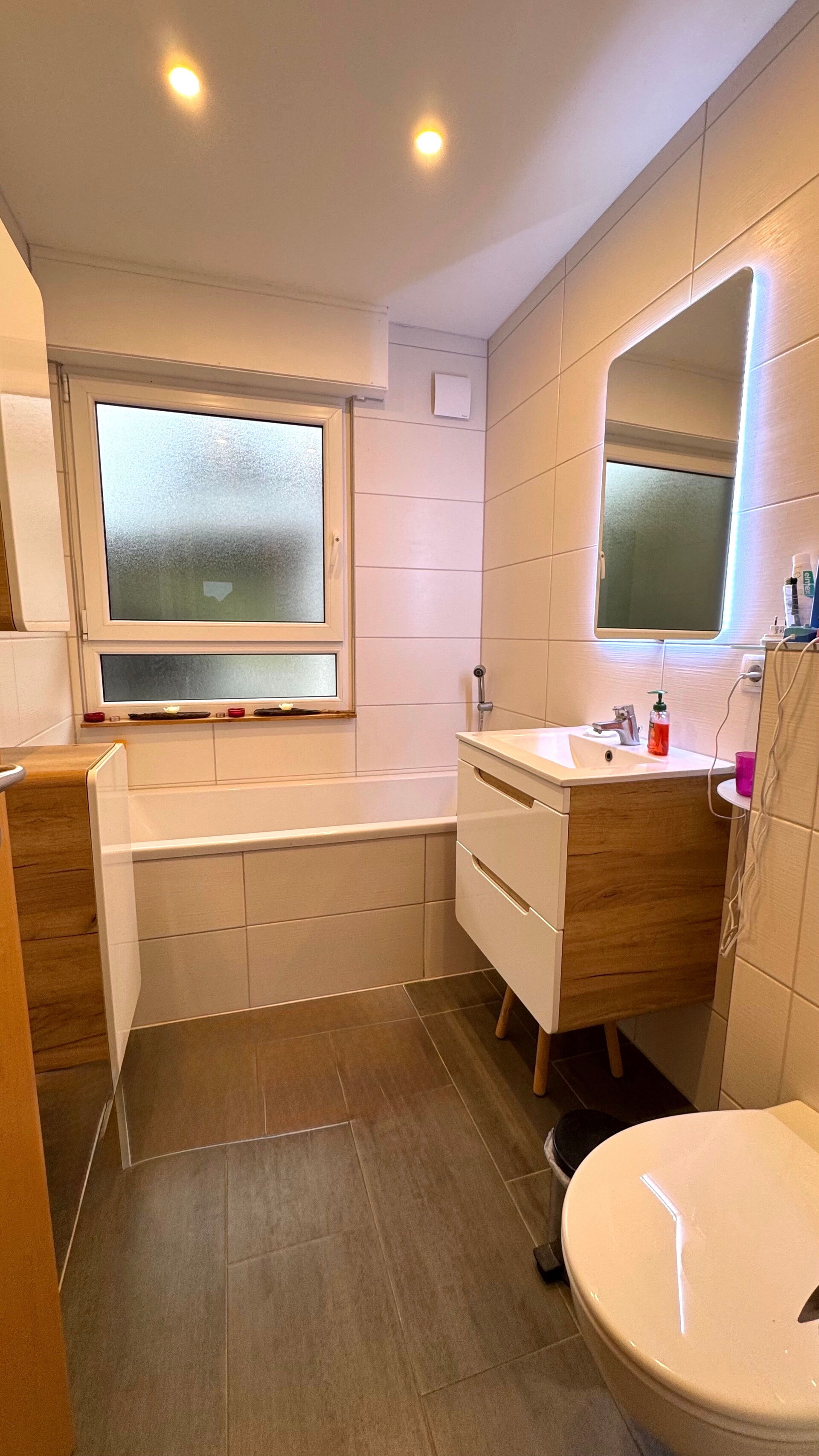 1 Familienhaus mit Einliegerwohnung in Aussichtslage Weinheim - Ortsteil in Weinheim