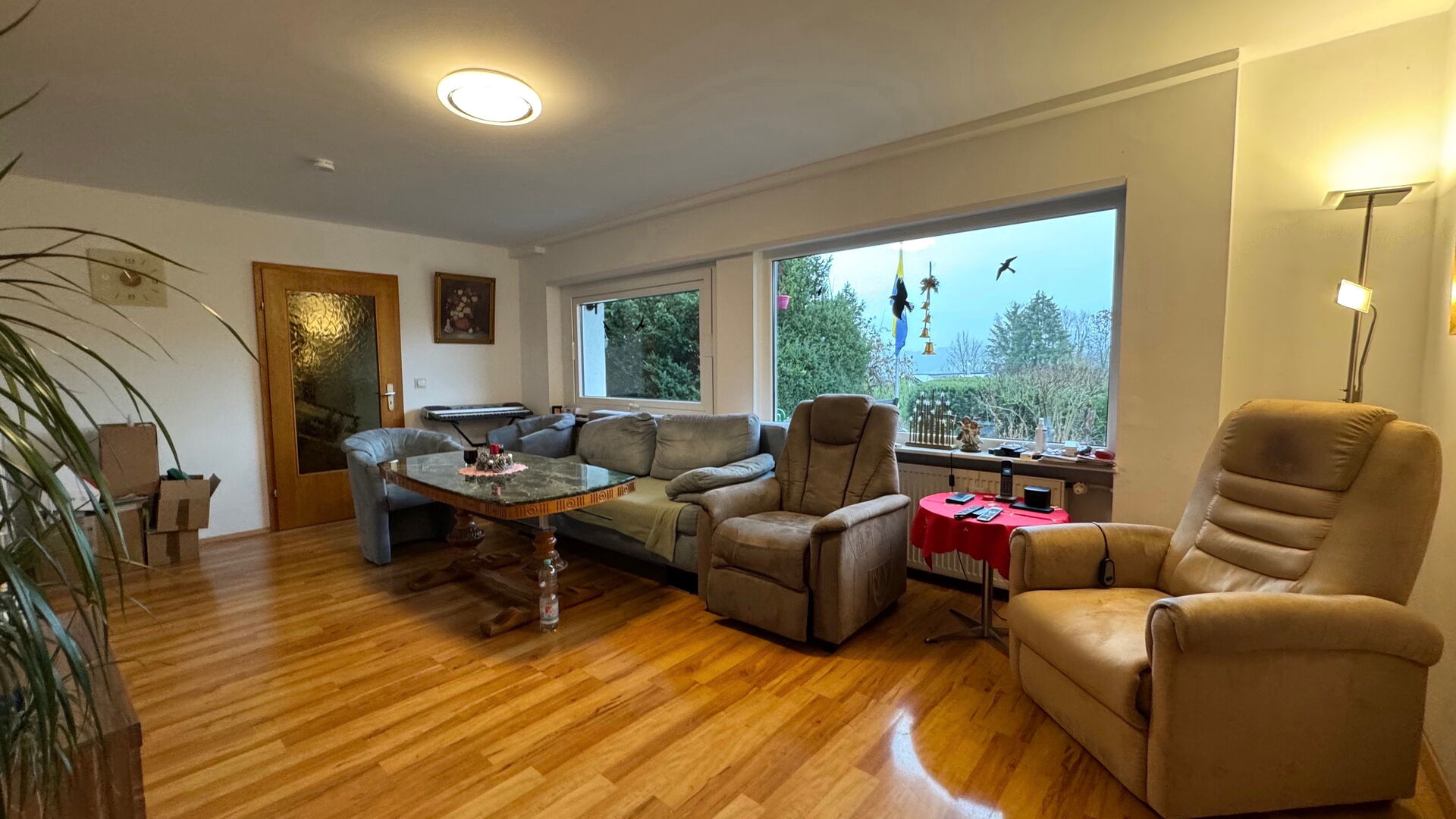 1 Familienhaus mit Einliegerwohnung in Aussichtslage Weinheim - Ortsteil in Weinheim