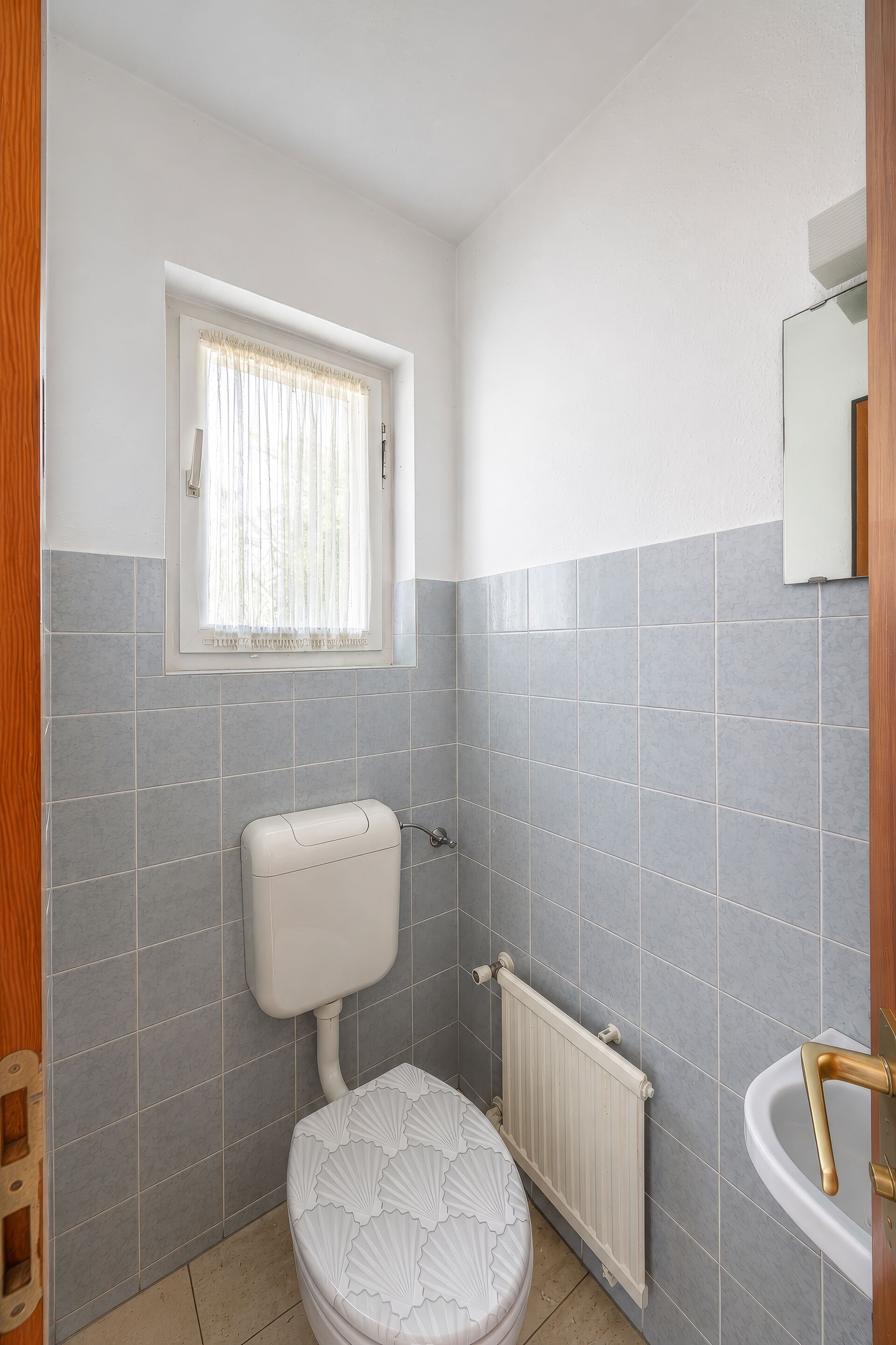 Klassisches Einfamilienhaus in bevorzugter Wohnlage mit herrlicher Aussicht und viel Potenzial in Weinheim