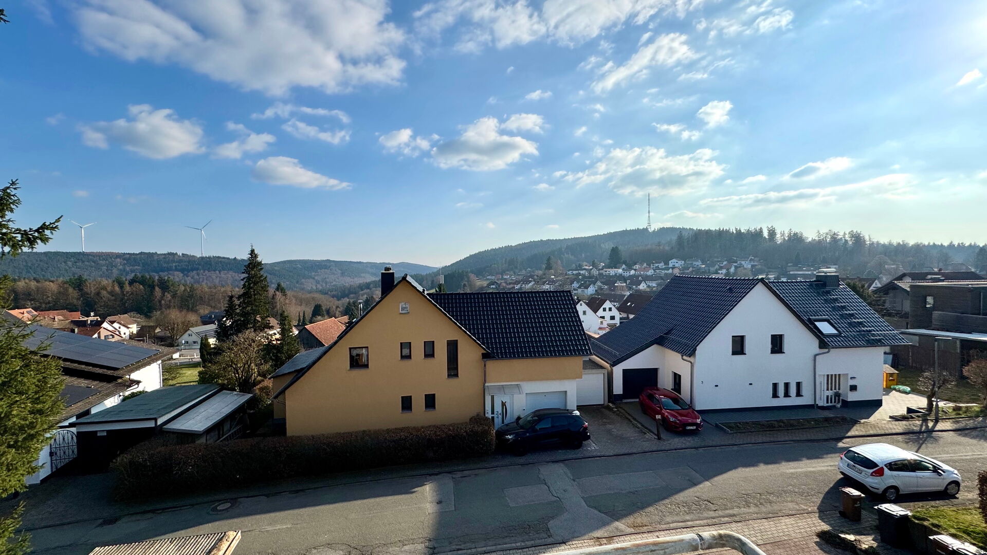 Großzügige Dachgeschosswohnung mit Galerie, Balkon, Wald-Michelbach OT Siedelsbrunn in Wald-Michelbach