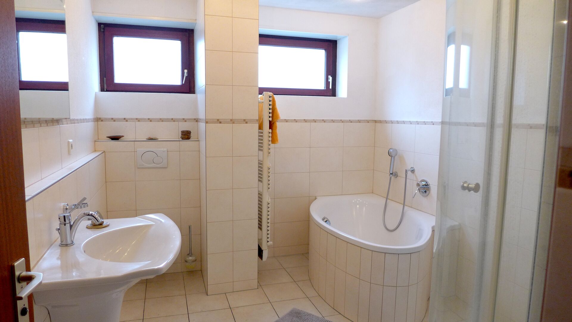 Sonnige 4 Zimmer Wohnung 