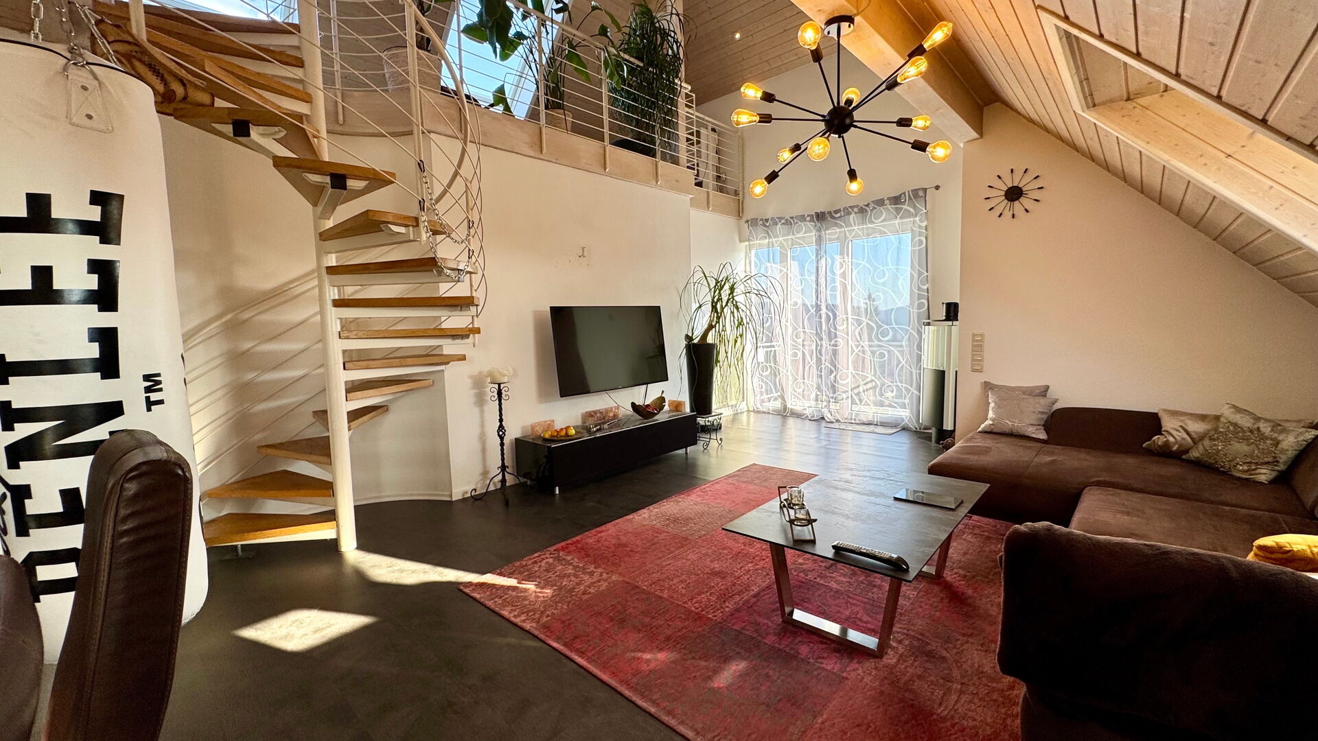 Großzügige Dachgeschosswohnung mit Galerie, Balkon, Wald-Michelbach OT Siedelsbrunn in Wald-Michelbach
