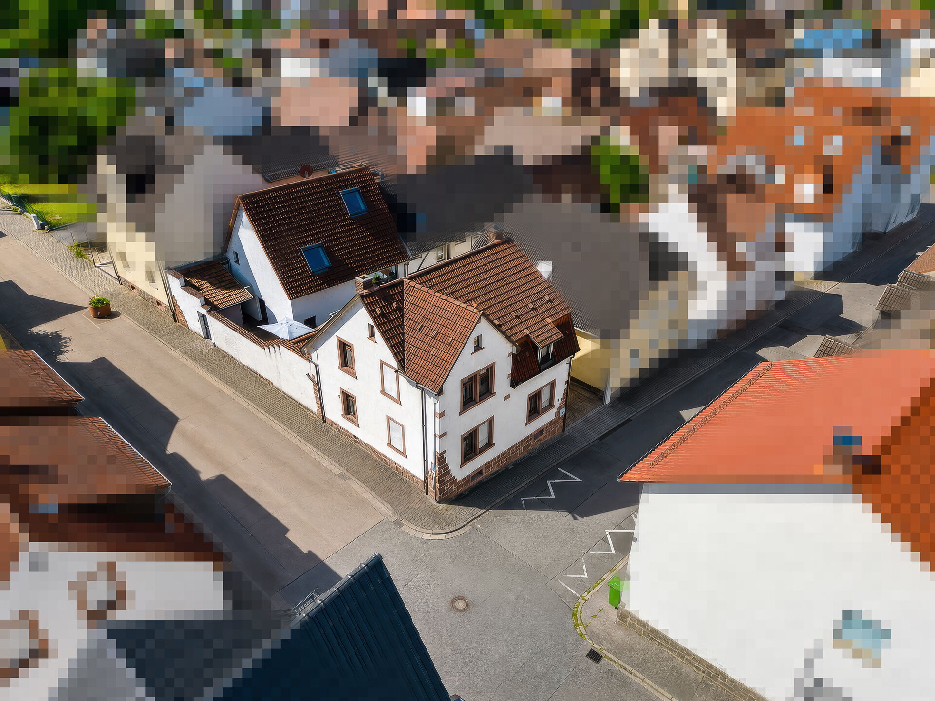 Ein Grundstück. Zwei eigenständige Wohnhäuser. Unzählige Möglichkeiten, Weinheim-OT Sulzbach in Weinheim