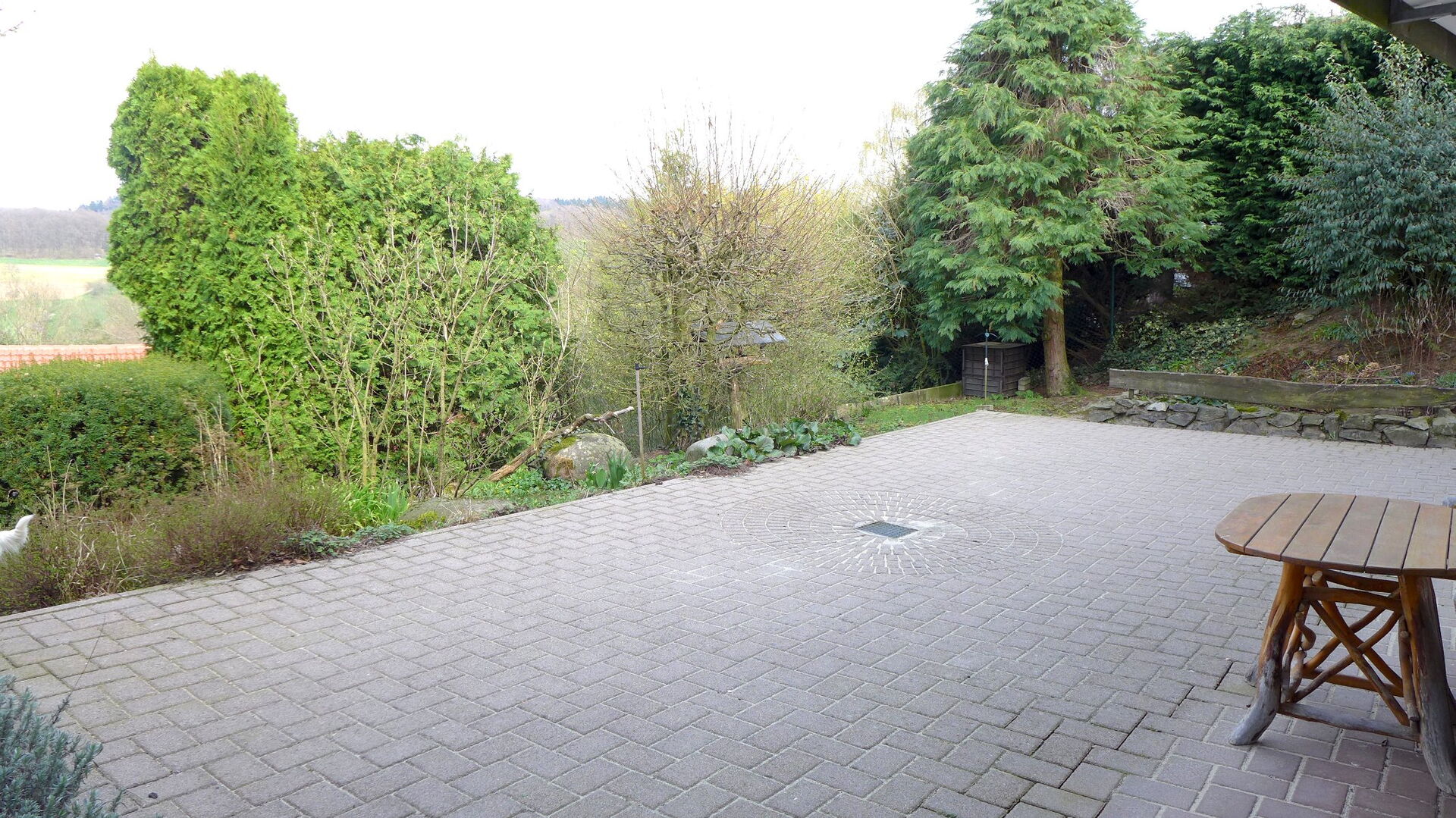 1 Familienhaus mit Einliegerwohnung in Aussichtslage Weinheim - Ortsteil in Weinheim