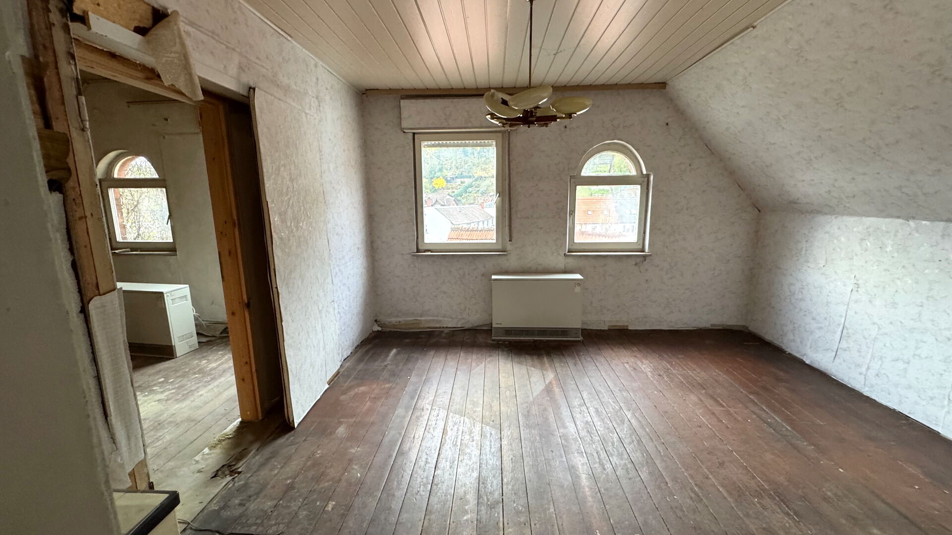 Sanierungsbedürftige 1 Familien-Haushälfte, Weinheim-