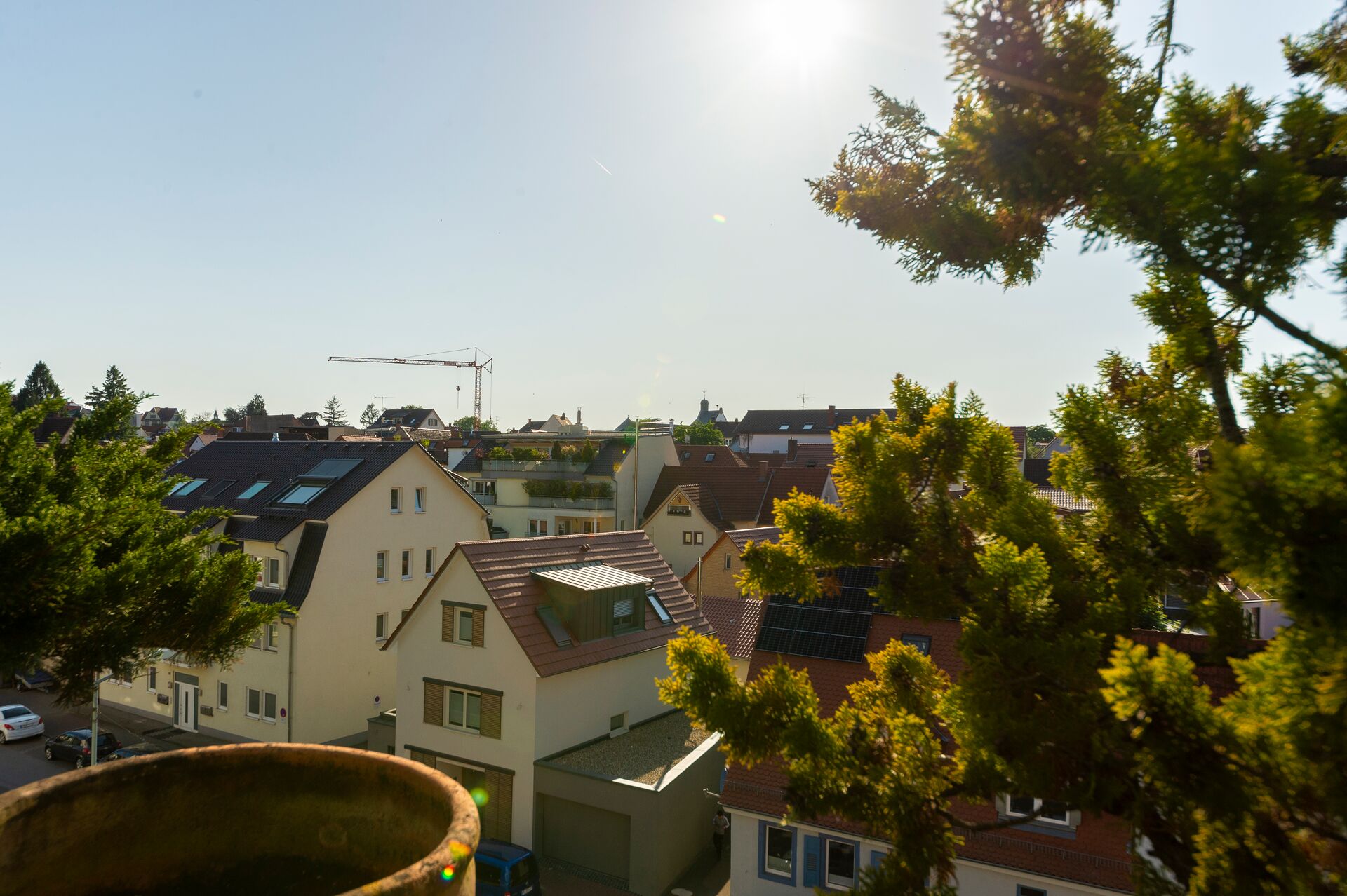 Helle, großzügige und modern gestaltete 3 ZKB - Dachterrassen - Wohnung, Weinheim - Stadt in Weinheim