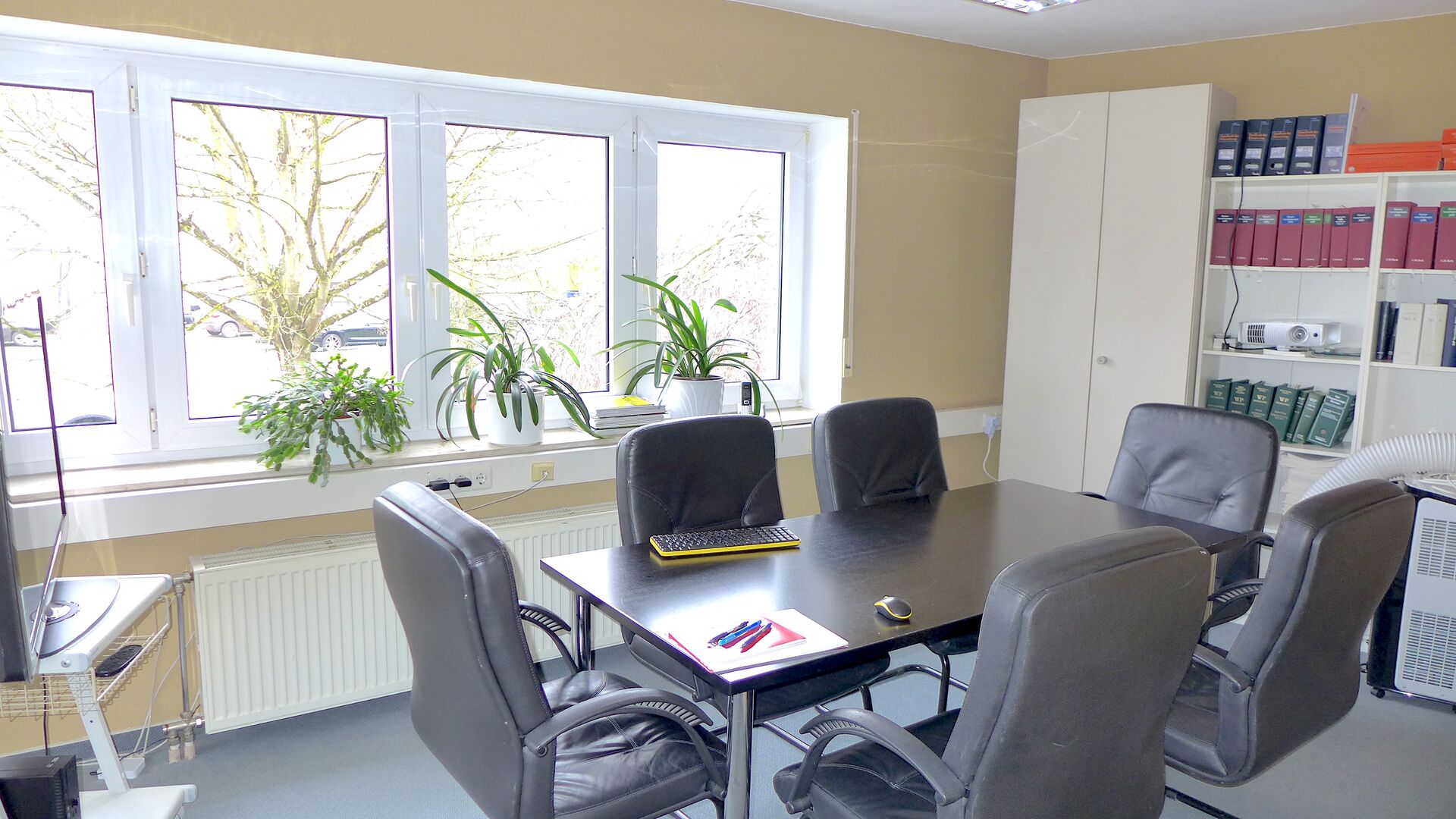 Großzügige Büroeinheit in modernem Bürohaus, Weinheim-Mult -VERMIETET- in Weinheim