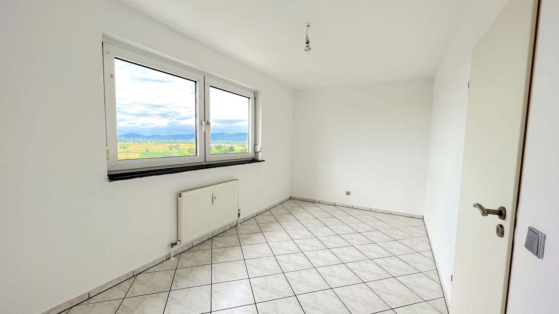Sie interessieren sich für eine großzügige und helle 3 ZKB-Wohnung in Weinheim - Weststadt? in Weinheim