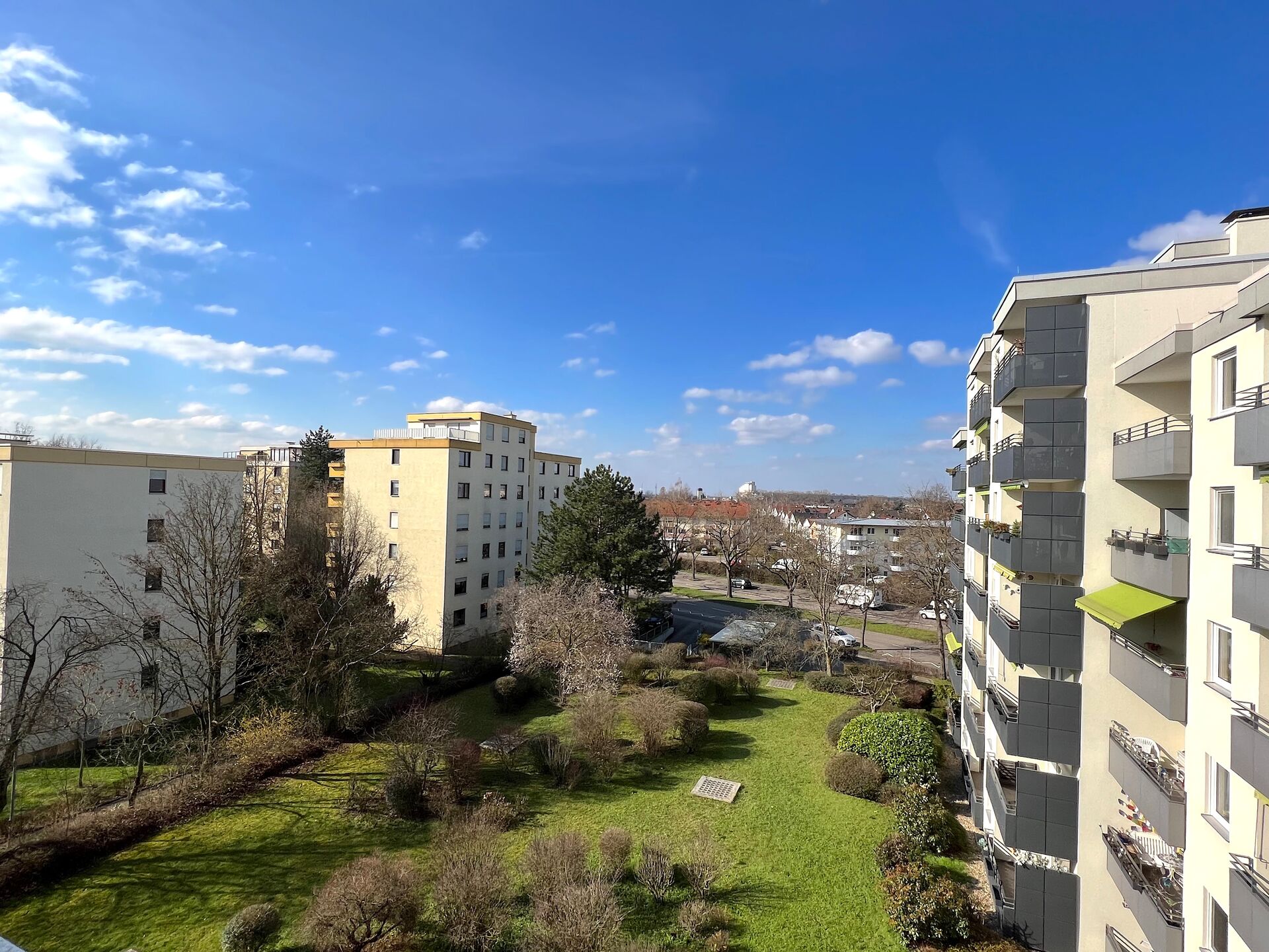 Sonnige Penthouse-Wohnung in Weinheim-Mult -VERKAUFT- in Weinheim