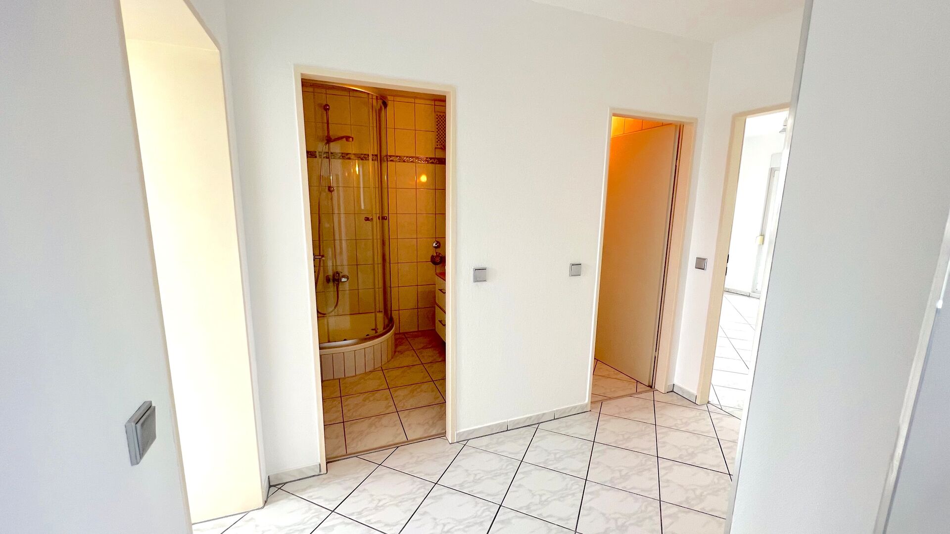 Sie interessieren sich für eine großzügige und helle 3 ZKB-Wohnung in Weinheim - Weststadt? in Weinheim