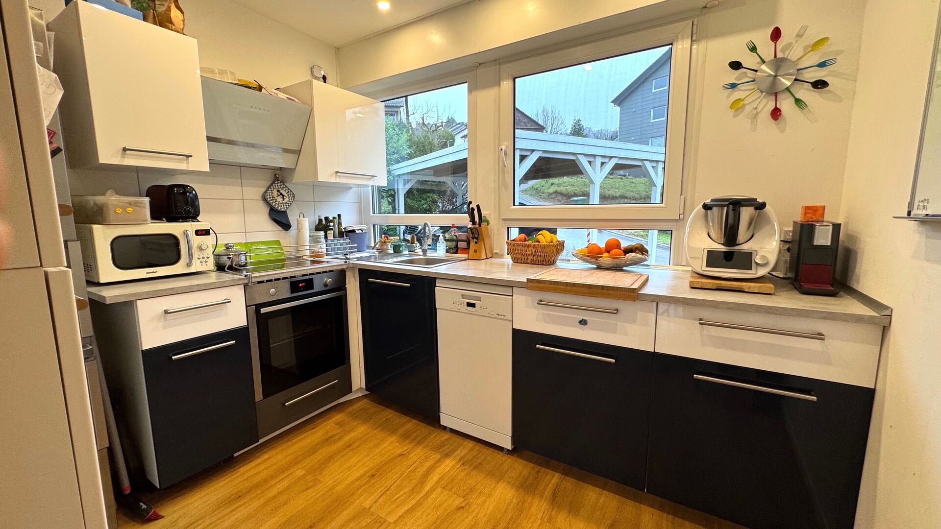 1 Familienhaus mit Einliegerwohnung in Aussichtslage Weinheim - Ortsteil in Weinheim