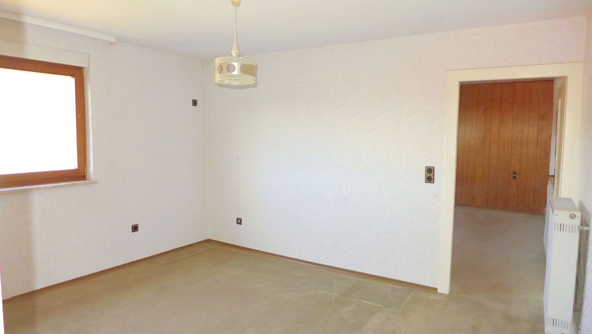 Altbau Dachgeschoß-Eigentumswohnung, für junge Leute zum Selbstausbau - VERKAUFT - in Weinheim
