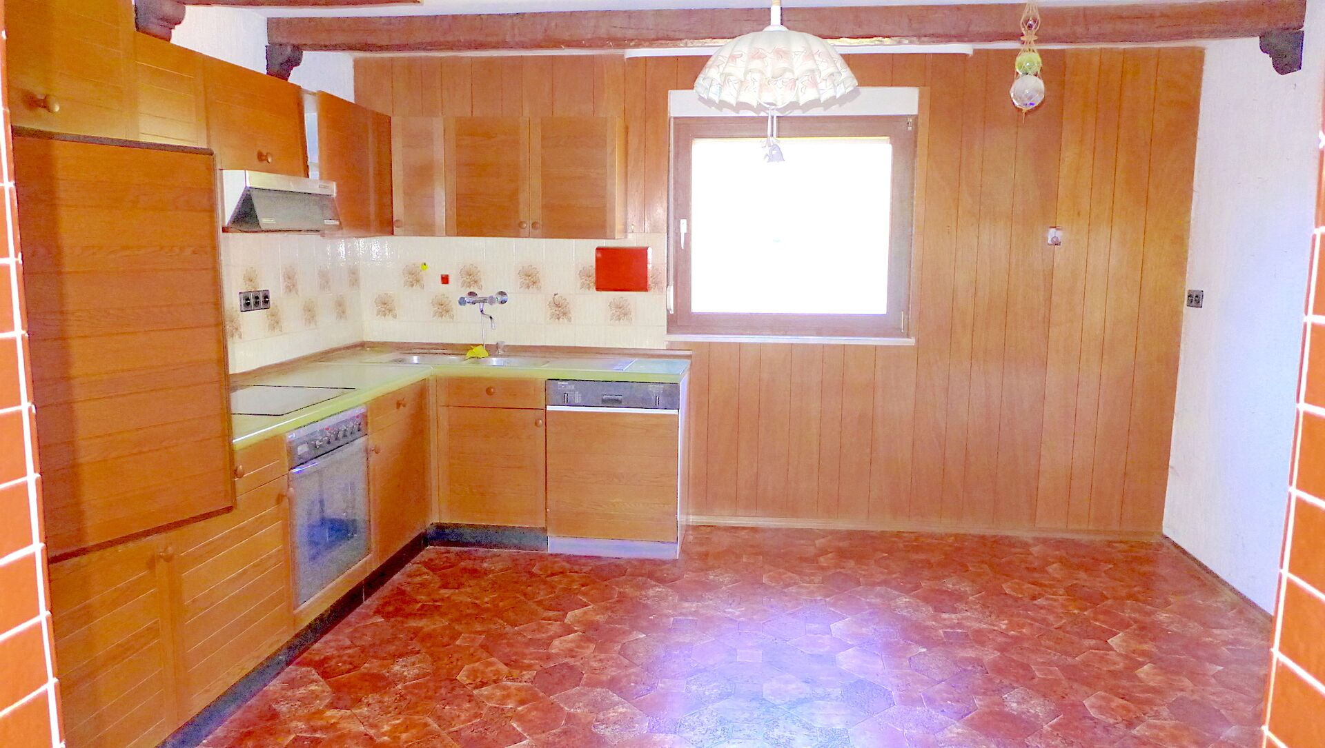Altbau Dachgeschoß-Eigentumswohnung, für junge Leute zum Selbstausbau - VERKAUFT - in Weinheim