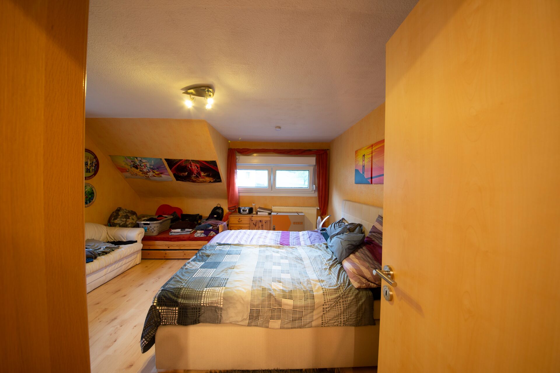 Renoviertes und freistehendes Zweifamilienhaus in bevorzugter Wohnlage, Weinheim Lützelsachsen in Weinheim